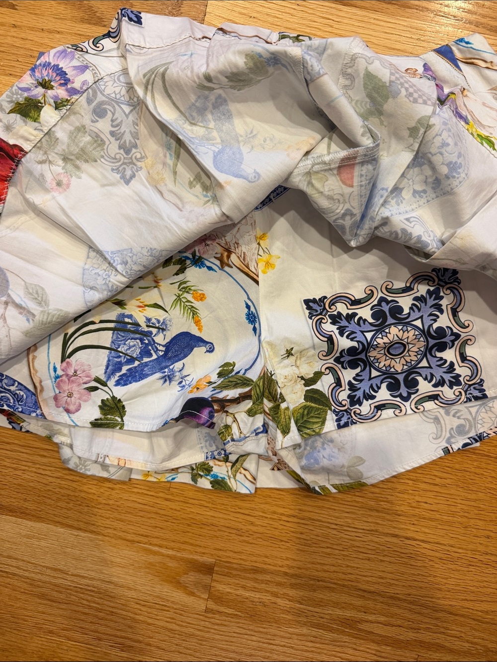 NWT Maeve White Pleated Skort with Blue Porcelain & Floral Print - Picture 7 of 7